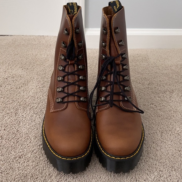 COPY - Dr Martens boots - Picture 3 of 11